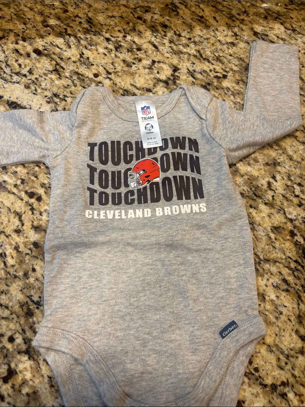 Gerber Gray Long-Sleeve Cleveland Browns 'Touchdown' Bodysuit